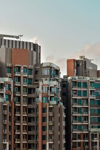high rise buildings during daytime town